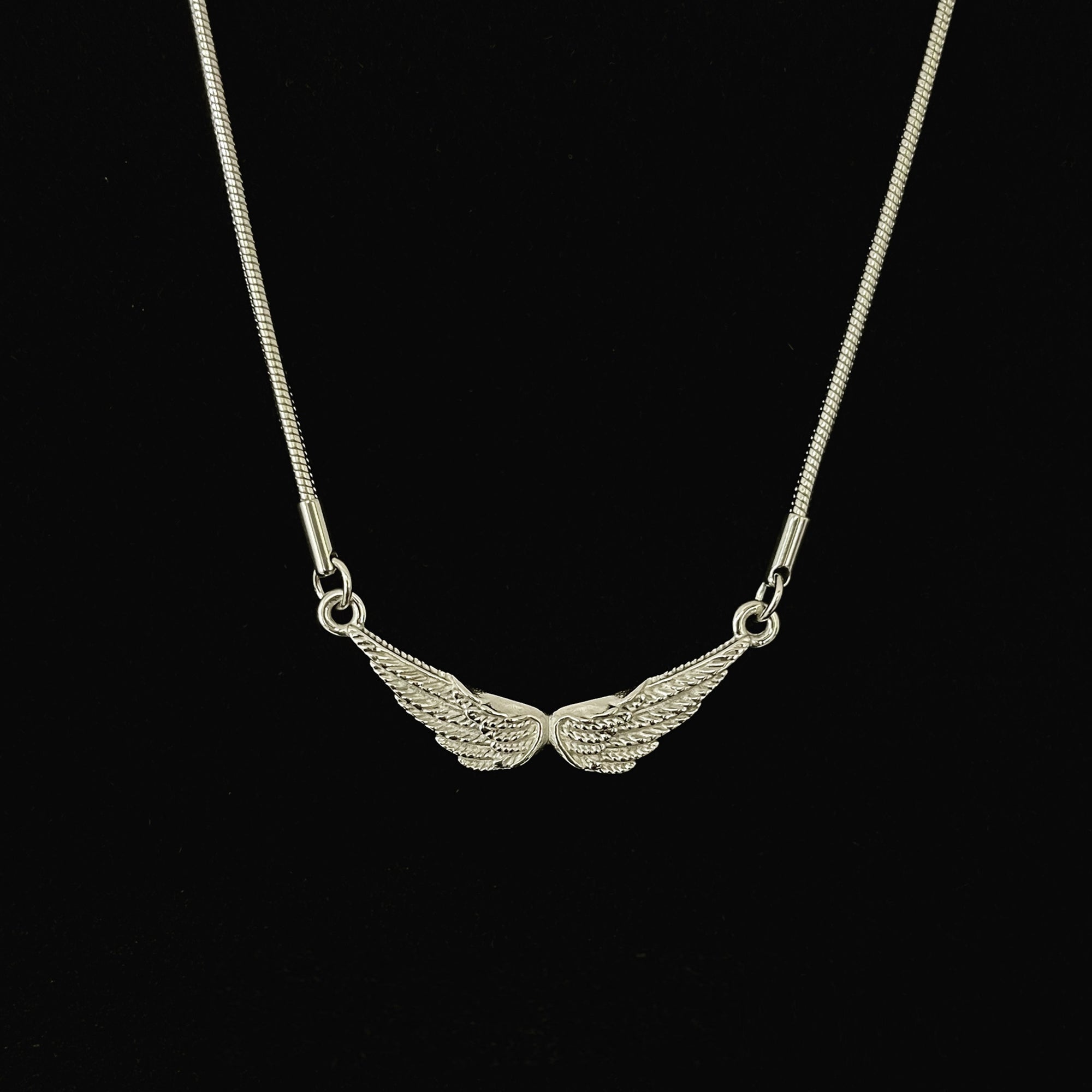 Angel wings wings necklace