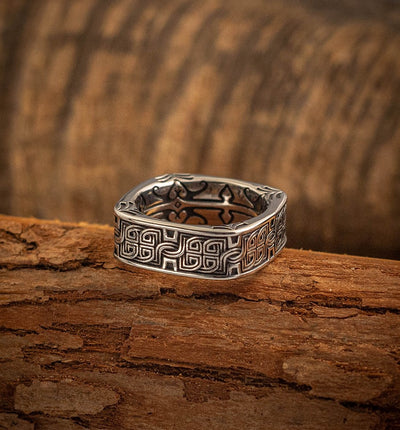 Celtic Knot Square Ring