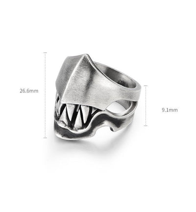 Monster mouth shape ring