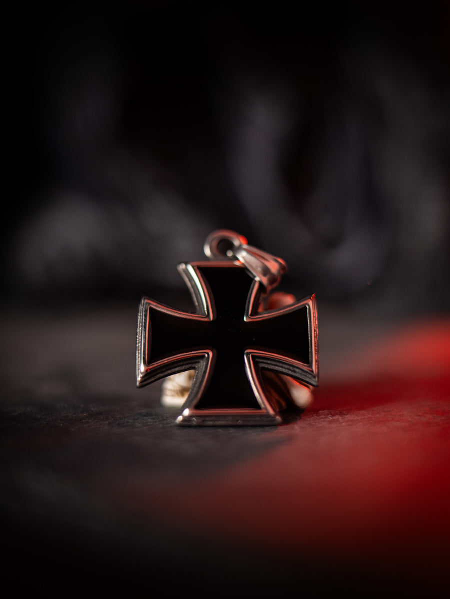 Cross medal pendant necklace