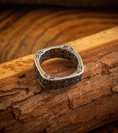 Celtic Knot Square Ring