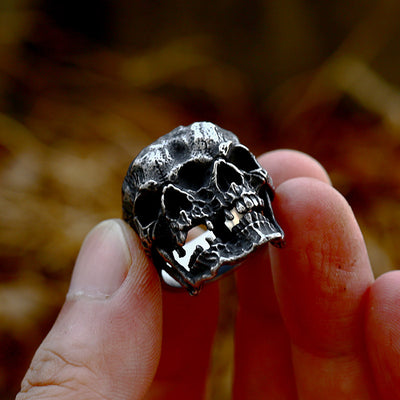 Dark style conjoined double skull ring